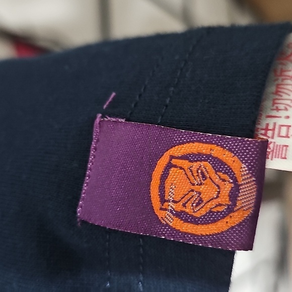 Black Panther Wakanda Forever T-Shirt Geometric Design Medium New - Picture 5 of 7